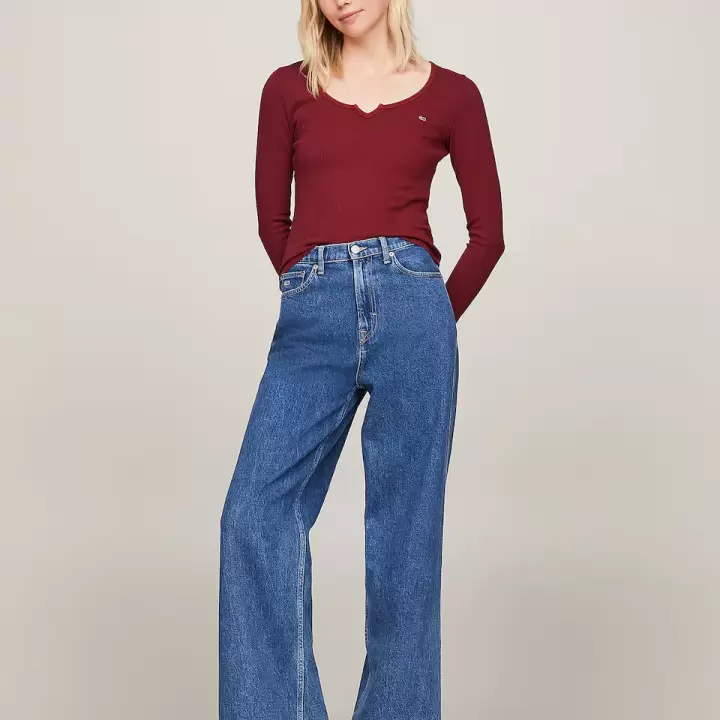 Tommy Jeans - Tricou pe Roșu Bordeaux